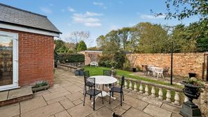 Photo 17- click for photo gallery